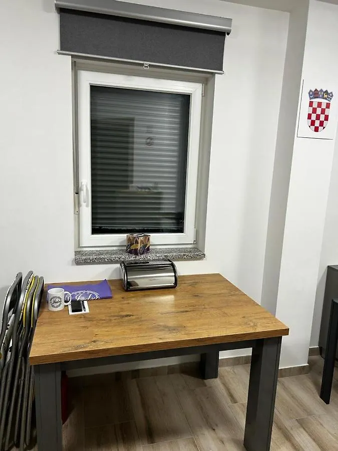 Apartmani Jedro Silo  0*, Silo (Krk) Croatia